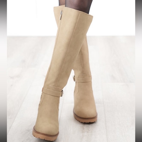 NWT Soda Beige Tall Wide Calf Boots w/Side Zipper size 8 - Picture 3 of 6